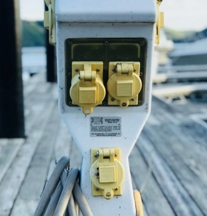 Elektromos csatlakozás